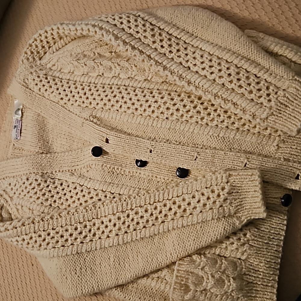 Vintage EUC Boys wool sweater